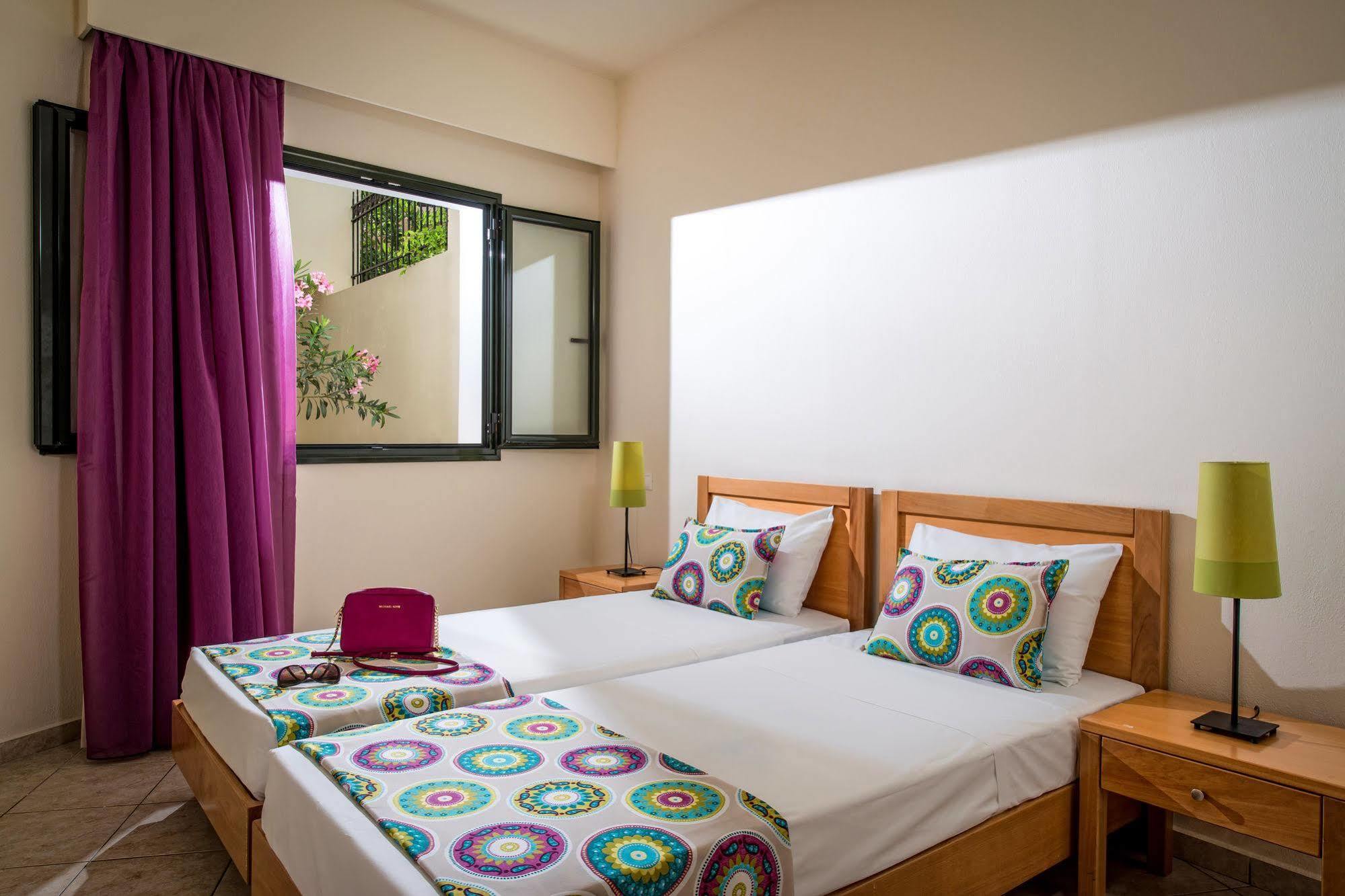 Kristalli Hotel Apartments Малія Екстер'єр фото